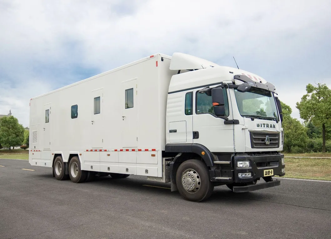 8 X 4 Mobile Hospital with Surgery Unit Operation Vehicle Truck